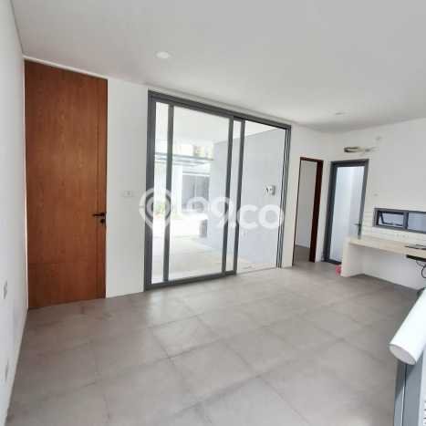 Rumah Minimalis 3 Kamar LT 70m2 di Pondok Cabe Rumah Minimalis 3 Kamar LT 70m2 di Pondok Cabe