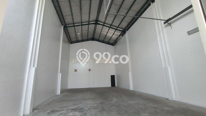 Disewakan Gudang di Kawasan Ramai Daan Mogot Luas 203m2 Disewakan Gudang di Kawasan Ramai Daan Mogot Luas 203m2