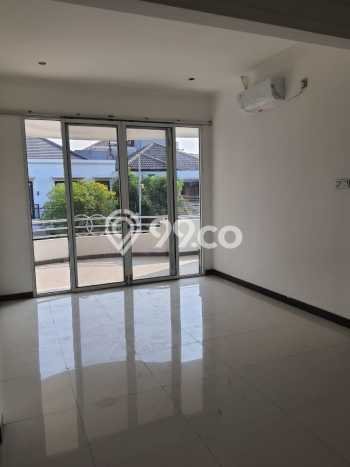 Rumah Bagus Siap Huni Di Kelapa Gading Luas 350m2 Lokasi Strategis Rumah Bagus Siap Huni Di Kelapa Gading Luas 350m2 Lokasi Strategis