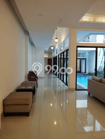 Disewakan Rumah Modern di Menteng Harga Rp 700 Juta/ Tahun Disewakan Rumah Modern di Menteng Harga Rp 700 Juta/ Tahun