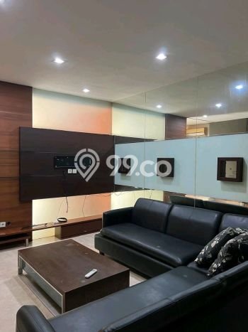 Lokasi strategis! Rumah siap huni disewakan di Kelapa Gading LB 540m2 Lokasi strategis! Rumah siap huni disewakan di Kelapa Gading LB 540m2