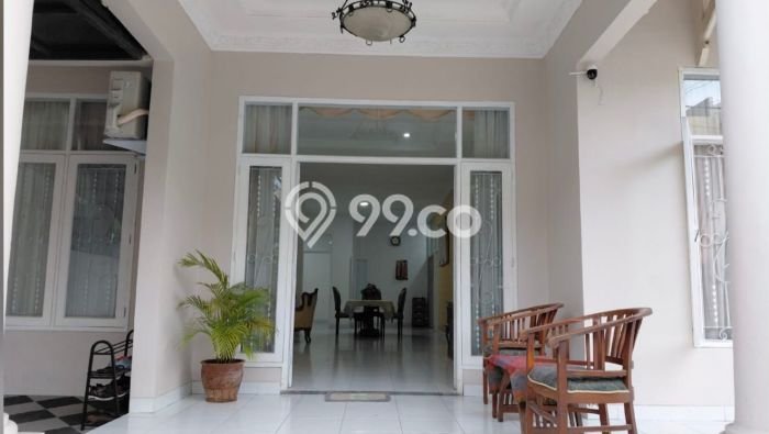 Rumah Disewakan Jakarta Timur LT 200m2 LB 180m2 Area Pulomas Rumah Disewakan Jakarta Timur LT 200m2 LB 180m2 Area Pulomas