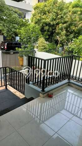Disewakan! Rumah 4 Kamar Tidur &
4 Kamar Mandi di Rawamangun, Jakarta Timur Disewakan! Rumah 4 Kamar Tidur &
4 Kamar Mandi di Rawamangun, Jakarta Timur