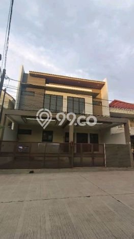 Hunian Eksklusif Siap Huni LT 220m2 di Kelapa Gading, Jakarta Utara Hunian Eksklusif Siap Huni LT 220m2 di Kelapa Gading, Jakarta Utara