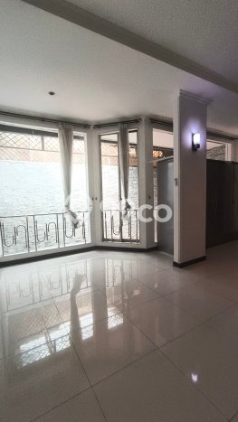 Disewakan Segera Rumah Kondisi Bagus di Area Kelapa Gading, Jakarta Utara Disewakan Segera Rumah Kondisi Bagus di Area Kelapa Gading, Jakarta Utara