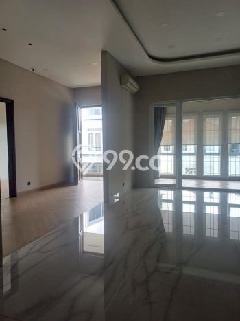Siap Huni Rumah Mewah 5 Kamar di Kelapa Gading Dekat ke Mana Pun Siap Huni Rumah Mewah 5 Kamar di Kelapa Gading Dekat ke Mana Pun
