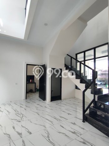 Ready to Use! Premium House LT 252m2 Desain Modern di Sentul City Ready to Use! Premium House LT 252m2 Desain Modern di Sentul City