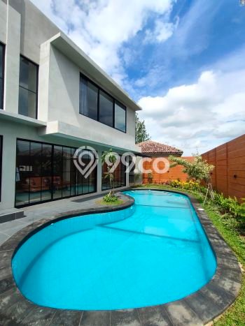 Rumah Elit LB 350m2 Siap Huni Desain Elegan di Sentul City, Bogor Rumah Elit LB 350m2 Siap Huni Desain Elegan di Sentul City, Bogor