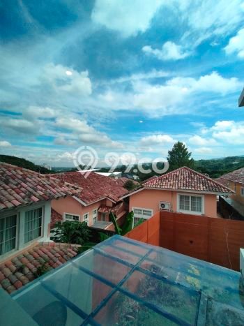 Rumah Elit LB 350m2 Siap Huni Desain Elegan di Sentul City, Bogor Rumah Elit LB 350m2 Siap Huni Desain Elegan di Sentul City, Bogor