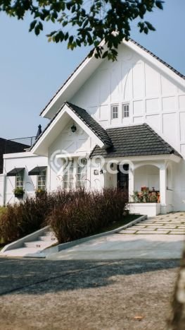 Jual Rumah Mewah Megah Dengan View Eksklusif di Sentul City, Bogor Jual Rumah Mewah Megah Dengan View Eksklusif di Sentul City, Bogor