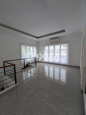 Rumah Mewah LB 250m2 Siap Huni Desain Elegan di Sentul City, Bogor Rumah Mewah LB 250m2 Siap Huni Desain Elegan di Sentul City, Bogor