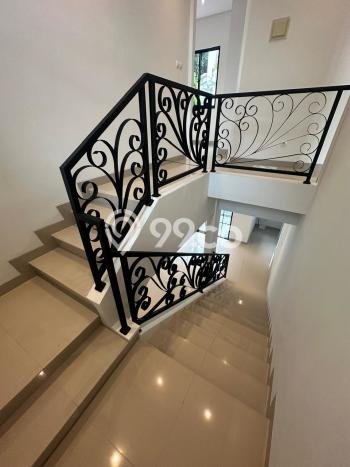 Hunian Mewah LB 250m2 Siap Pakai Desain Elegan di Sentul City, Bogor Hunian Mewah LB 250m2 Siap Pakai Desain Elegan di Sentul City, Bogor