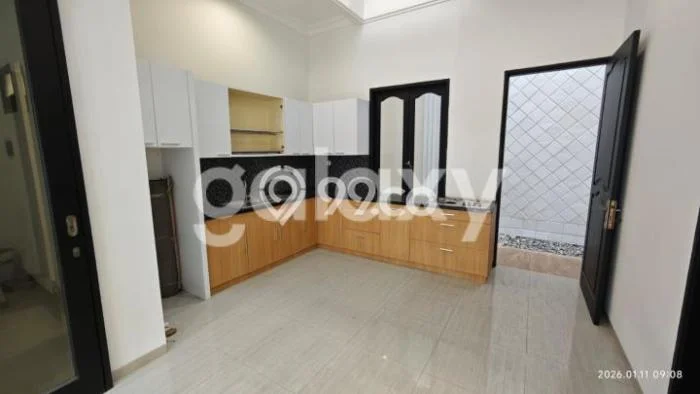 Rumah Luxury Modern Siap Huni di Citraland Surabaya Rumah Luxury Modern Siap Huni di Citraland Surabaya
