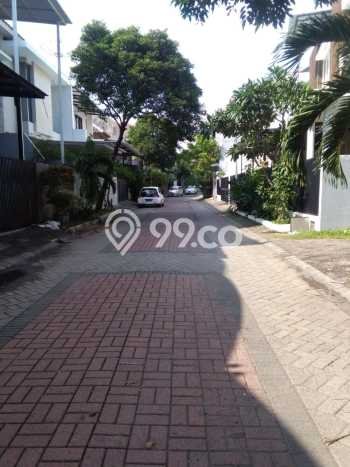 Rumah Elit LB 160m2 Siap Huni Desain Elegan di Citraland, Surabaya Rumah Elit LB 160m2 Siap Huni Desain Elegan di Citraland, Surabaya
