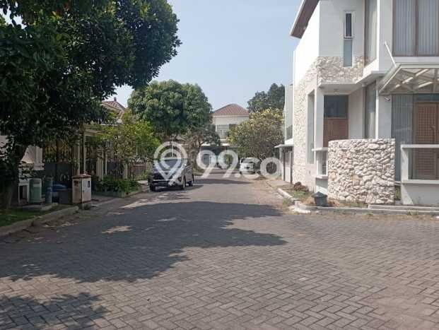 Rumah Luxury Modern Tanpa Renovasi di Gununganyar Surabaya Rumah Luxury Modern Tanpa Renovasi di Gununganyar Surabaya