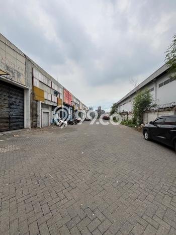 Unit Gudang Dijual di Sidoarjo Sidoarjo Luas Tanah 300m2, Luas Bangunan 300m2 Unit Gudang Dijual di Sidoarjo Sidoarjo Luas Tanah 300m2, Luas Bangunan 300m2
