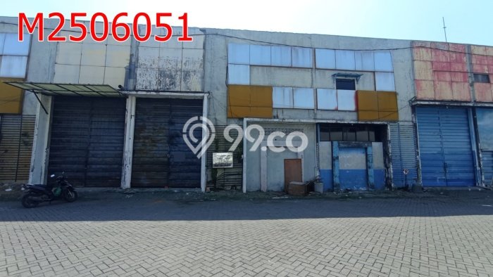 Unit Gudang Dijual di Sidoarjo Sidoarjo Luas Tanah 300m2, Luas Bangunan 300m2 Unit Gudang Dijual di Sidoarjo Sidoarjo Luas Tanah 300m2, Luas Bangunan 300m2