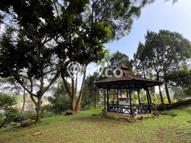 Vila Kawasan , Luas 3960m2m², Ideal untuk hunian keluarga Vila Kawasan , Luas 3960m2m², Ideal untuk hunian keluarga