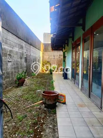Rumah Luxury Modern Siap Huni di Bintaro Jakarta Selatan Rumah Luxury Modern Siap Huni di Bintaro Jakarta Selatan