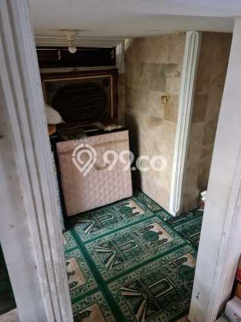 Siap Huni Hunian Elit 4 Kamar di Jagakarsa Dekat ke Mana Pun Siap Huni Hunian Elit 4 Kamar di Jagakarsa Dekat ke Mana Pun