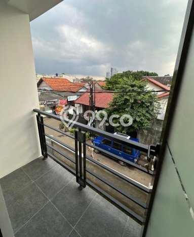 Rumah Mewah LB 86m2 Siap Pakai Desain Elegan di Bintaro, Tangerang Selatan Rumah Mewah LB 86m2 Siap Pakai Desain Elegan di Bintaro, Tangerang Selatan