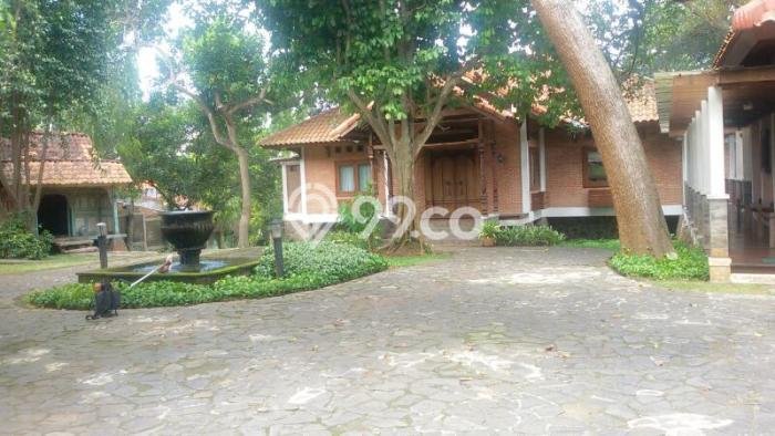 Hunian Mewah Dijual LT 3500m2 di Beji, Depok Hunian Mewah Dijual LT 3500m2 di Beji, Depok