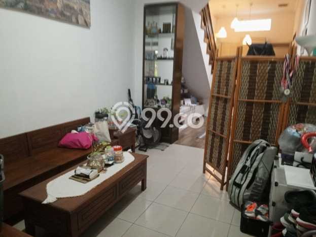 For Sale Hunian Rumah Terawat 4 Kamar di BSD, Tangerang For Sale Hunian Rumah Terawat 4 Kamar di BSD, Tangerang