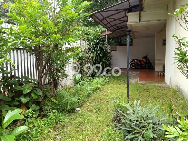 Rumah Eksklusif Dijual LT 373m2 di Pesanggrahan, Jakarta Selatan Rumah Eksklusif Dijual LT 373m2 di Pesanggrahan, Jakarta Selatan