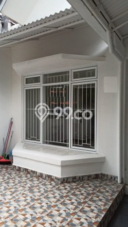 Rumah Luas Asri 3 KT Siap Pakai di Sektor 5 - Bintaro Tangerang Selatan Rumah Luas Asri 3 KT Siap Pakai di Sektor 5 - Bintaro Tangerang Selatan