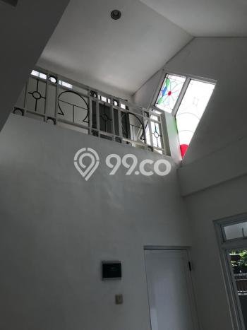 Rumah Luas Asri 3 KT Siap Pakai di Sektor 5 - Bintaro Tangerang Selatan Rumah Luas Asri 3 KT Siap Pakai di Sektor 5 - Bintaro Tangerang Selatan