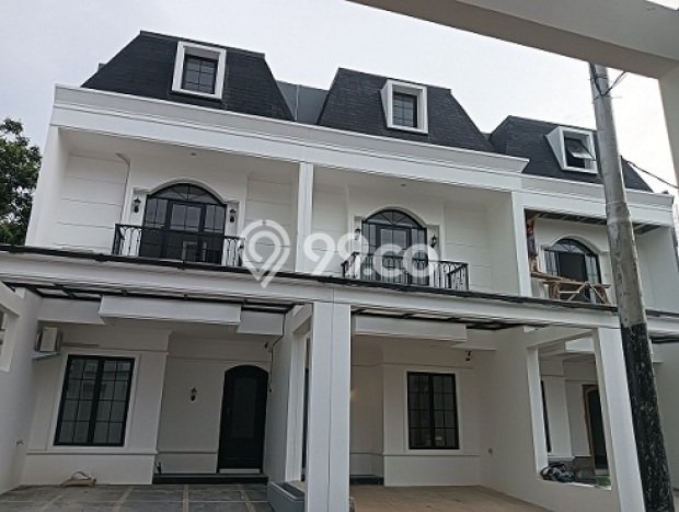 Rumah Minimalis 3 KT di Lebak Bulus Jakarta Selatan Semi Furnished Rumah Minimalis 3 KT di Lebak Bulus Jakarta Selatan Semi Furnished
