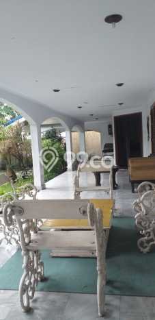 Dijual Rumah Luas Elegan Dengan View Eksklusif di Petukangan, Jakarta Selatan Dijual Rumah Luas Elegan Dengan View Eksklusif di Petukangan, Jakarta Selatan