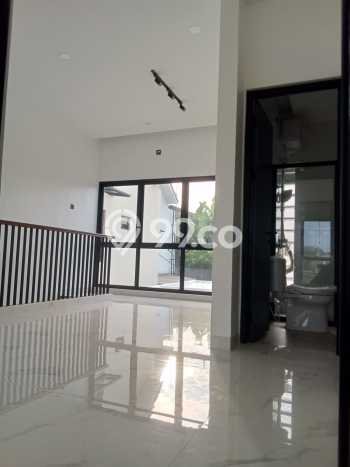 Dijual Rumah Premium dengan Fasilitas Sekitar Lengkap di Pesanggrahan, Jakarta Selatan Dijual Rumah Premium dengan Fasilitas Sekitar Lengkap di Pesanggrahan, Jakarta Selatan