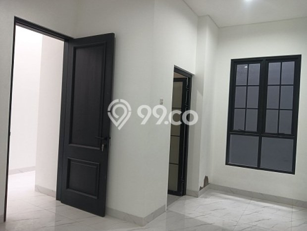 For Sale! Luxury House LT 90m2 Desain Modern di Lebak Bulus For Sale! Luxury House LT 90m2 Desain Modern di Lebak Bulus