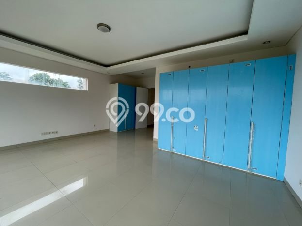 Rumah Mewah LB 300m2 Siap Pakai Desain Elegan di Sentul City, Bogor Rumah Mewah LB 300m2 Siap Pakai Desain Elegan di Sentul City, Bogor