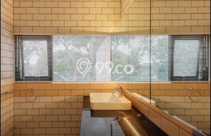 Rumah Luxury Modern Siap Huni di Petukangan Jakarta Selatan Rumah Luxury Modern Siap Huni di Petukangan Jakarta Selatan