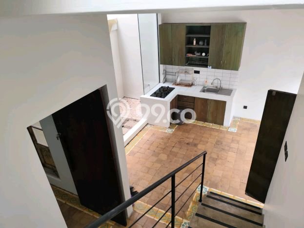 Hunian Cantik Minimalis Lb 100m2 di Kebayoran Lama, Jakarta Selatan Hunian Cantik Minimalis Lb 100m2 di Kebayoran Lama, Jakarta Selatan