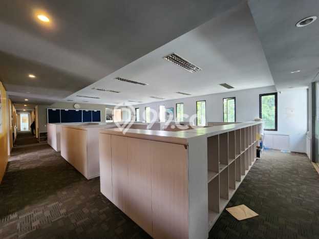 Unit Kantor Dijual di Jakarta Selatan LT 1848m2 & LB 1100m2 Unit Kantor Dijual di Jakarta Selatan LT 1848m2 & LB 1100m2