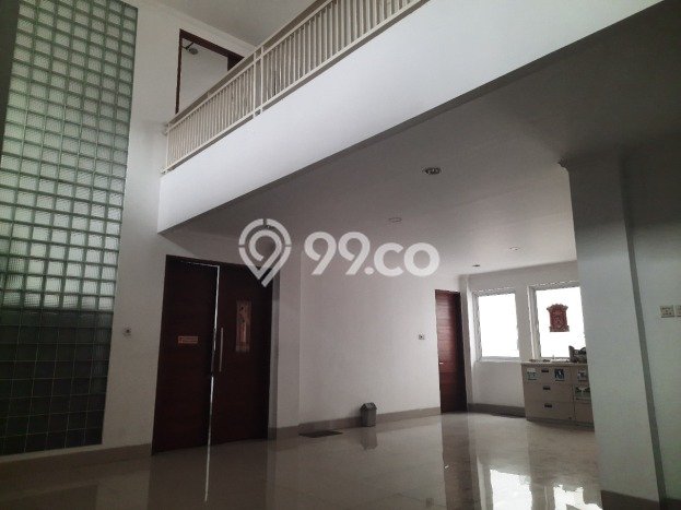 Jual Rumah Luas Elegan Dengan View Cantik di Tanjung Duren, Jakarta Barat Jual Rumah Luas Elegan Dengan View Cantik di Tanjung Duren, Jakarta Barat