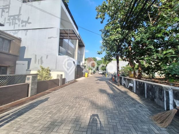 Dijual Tanah Lokasi Kemang, Jakarta Selatan Seluas 1626m2 Dijual Tanah Lokasi Kemang, Jakarta Selatan Seluas 1626m2