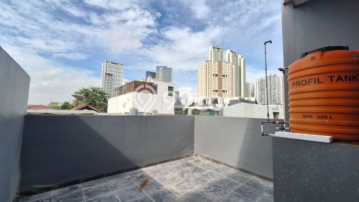 For Sale Rumah 3 Kamar Lokasi Strategis Nyaman dan Strategis di Grogol Petamburan For Sale Rumah 3 Kamar Lokasi Strategis Nyaman dan Strategis di Grogol Petamburan