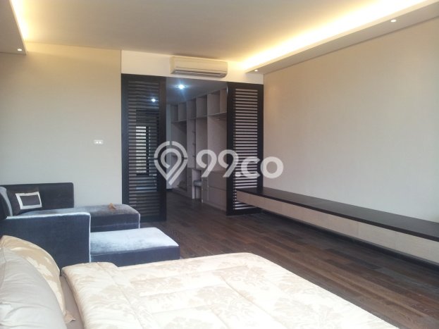 Rumah Elit Modern Siap Huni di Kedoya Selatan Jakarta Barat Rumah Elit Modern Siap Huni di Kedoya Selatan Jakarta Barat