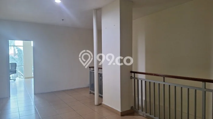 Ruko Dijual di Jakarta Barat LT 63m2 & LB 185m2 Lokasi Terbaik! Ruko Dijual di Jakarta Barat LT 63m2 & LB 185m2 Lokasi Terbaik!