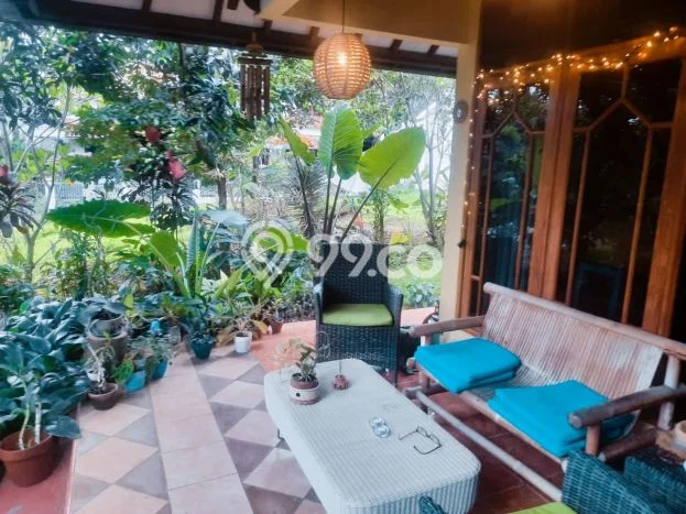 For Sale! Luxury House LT 452m2 Desain Elegan di Srondol For Sale! Luxury House LT 452m2 Desain Elegan di Srondol