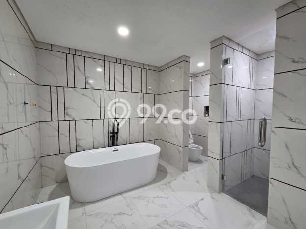BEST CHOICE! Rumah di , LT 288m2m² LB 360m2m² BEST CHOICE! Rumah di , LT 288m2m² LB 360m2m²