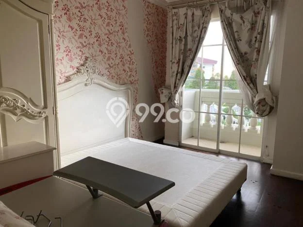 Apartemen Disewakan 3 Kamar Hemat Siap Huni di Jakarta Selatan, Luas 344m2 Apartemen Disewakan 3 Kamar Hemat Siap Huni di Jakarta Selatan, Luas 344m2