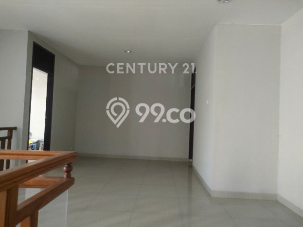 Disewakan! Rumah 5 Kamar Tidur &
4 Kamar Mandi di Kayu Putih, Jakarta Timur Disewakan! Rumah 5 Kamar Tidur &
4 Kamar Mandi di Kayu Putih, Jakarta Timur