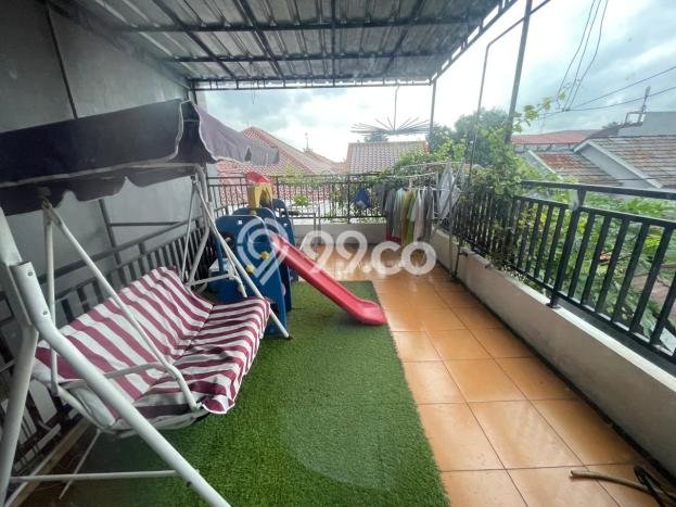 Rumah Modern 3 KT di Pondok Kelapa Jakarta Timur Semi Furnished Rumah Modern 3 KT di Pondok Kelapa Jakarta Timur Semi Furnished