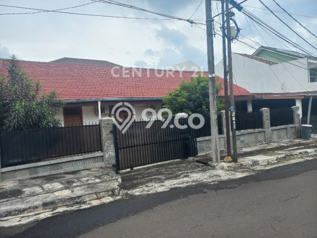 Dijual Rumah Luas Elegan Dengan View Eksklusif di Pondok Labu, Jakarta Selatan Dijual Rumah Luas Elegan Dengan View Eksklusif di Pondok Labu, Jakarta Selatan