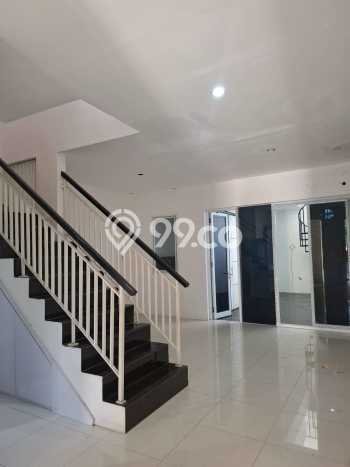 Rumah Modern Minimalis 4 Kamar Siap Huni di Mulyorejo Rumah Modern Minimalis 4 Kamar Siap Huni di Mulyorejo